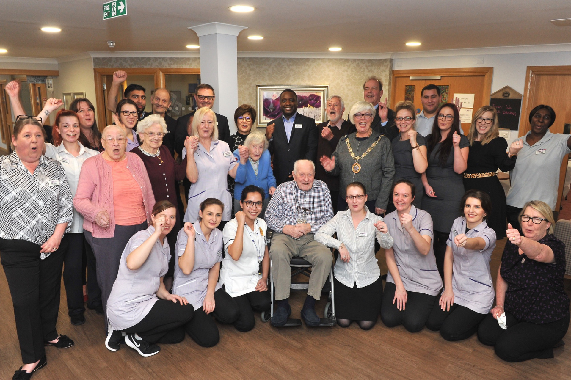 Manor Lodge celebrates outstanding results with special VIP guest